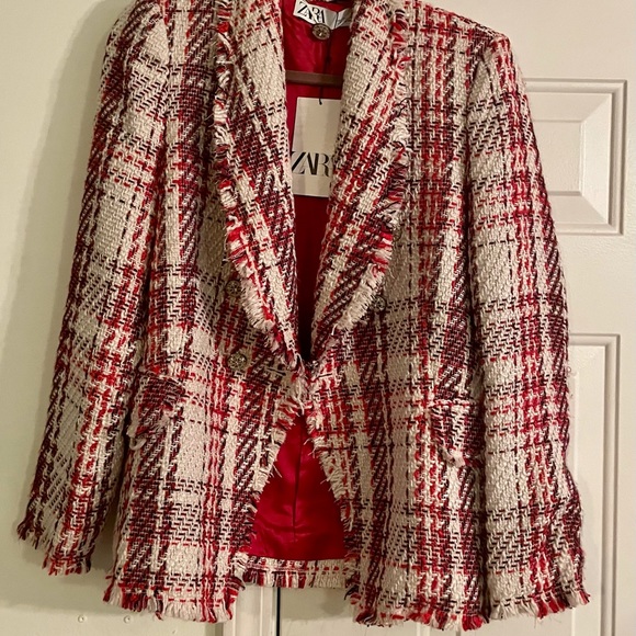 SOLD OUT Blogger Favorite ZARA tweed blazer - Picture 6 of 6